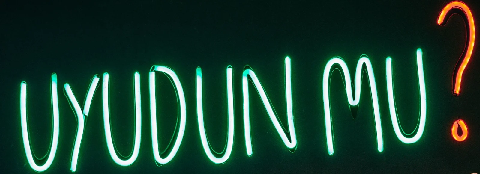 Signo de interrogación luminoso